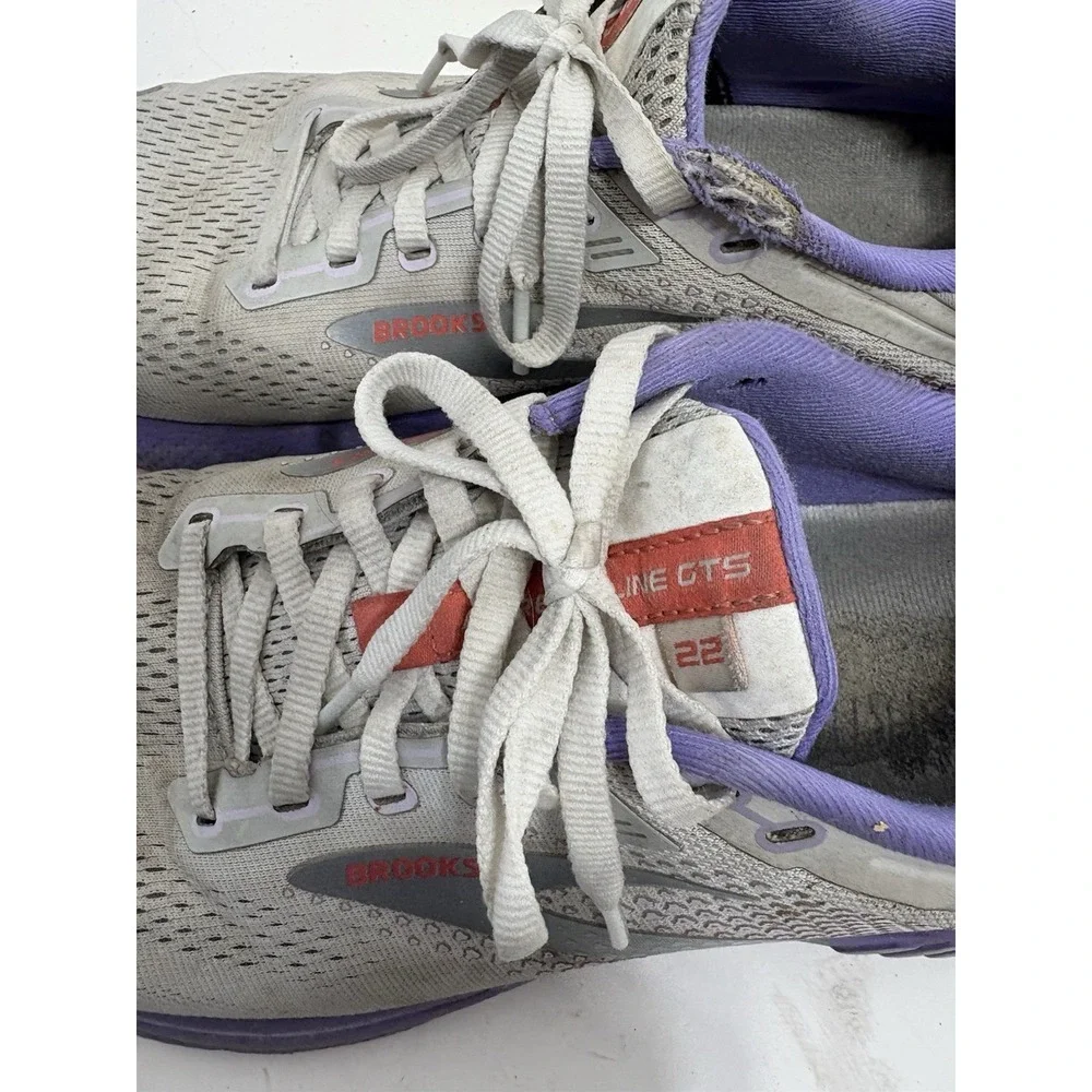 Brooks Adrenaline GTS 22 Womens Shoes Size 10 Purple Gray Running Gym Sneakers